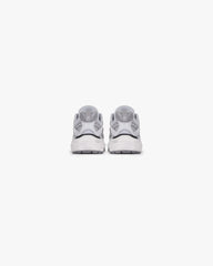 Storm Runner - Ultimate Grey